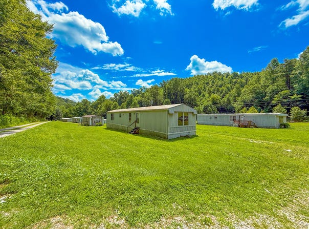 119 Nightingale Lane, Girdler, KY 40943