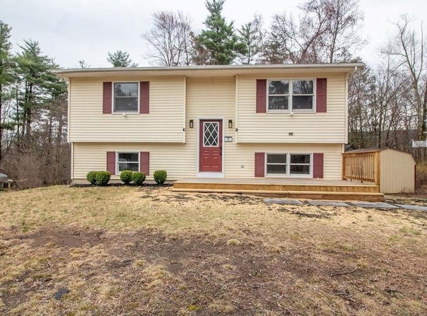 11 Old Farm Road, Napanoch, NY 12458