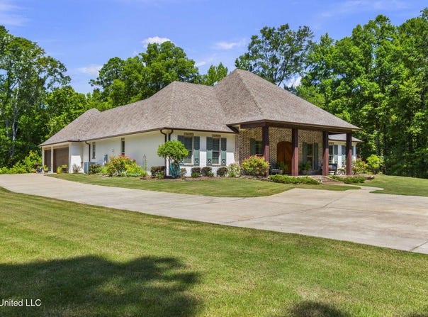 255 N Brandon Boulevard, Brandon, MS 39042