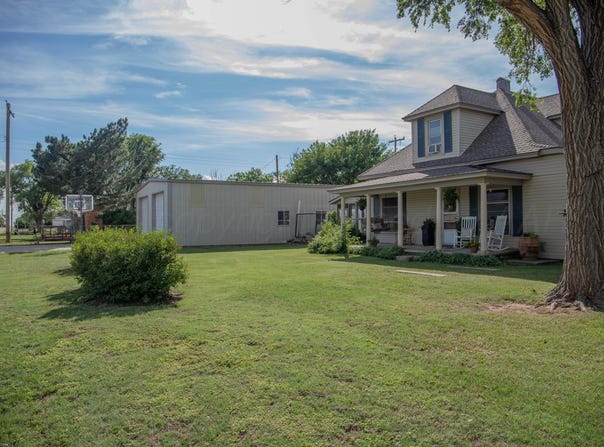 400 W 7th Street, Panhandle, TX 79068
