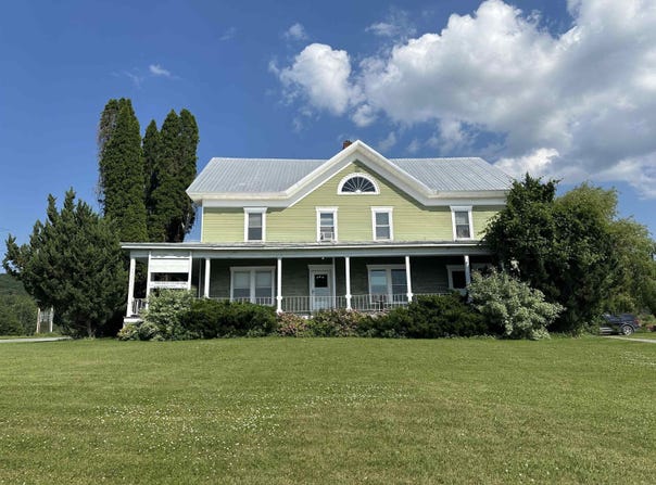 6 Fairfield Hill Road, St. Albans Town, VT 05478