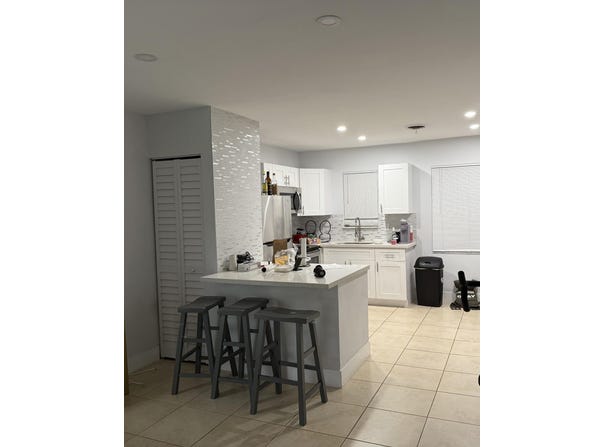 3600 Jackson Street, Hollywood, FL 33021