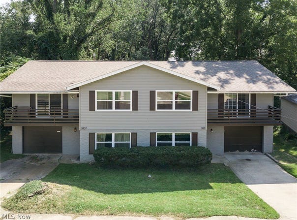 3807-3811 Edgepark Drive, Akron, OH 44319