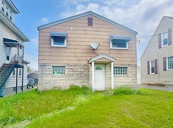 808 E Park Avenue, Fairmont, WV 26554
