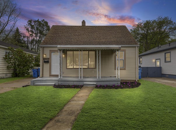 24339 Eton Avenue, Dearborn Heights, MI 48125