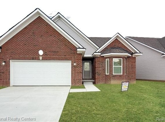 253 Devonshire Drive, Lapeer, MI 48446