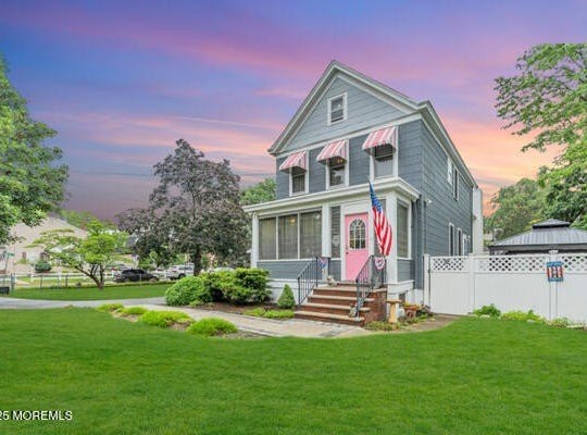 100 Woodside Avenue, Hasbrouck Heights, NJ 07604