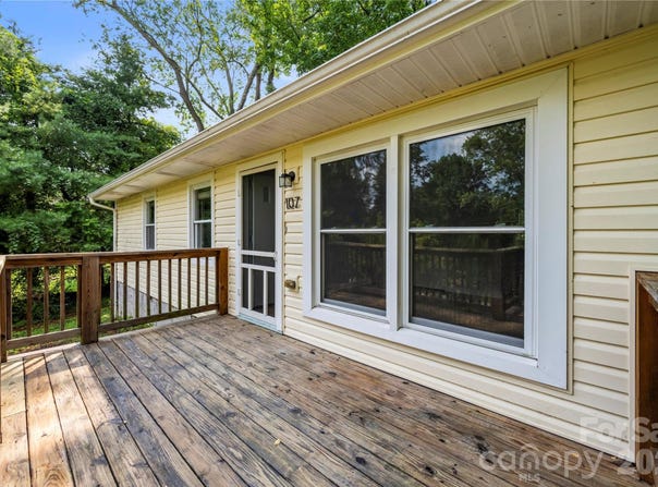 107 Wilshire Drive, Asheville, NC 28806