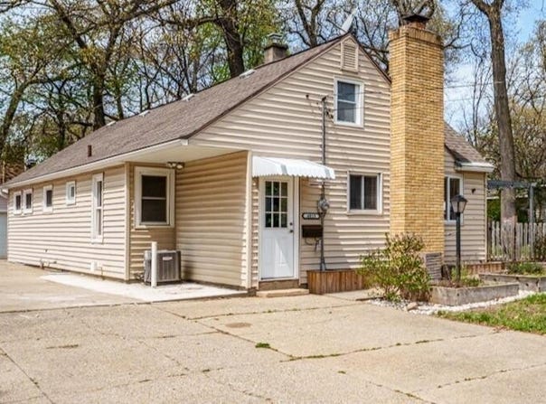4015 Milan Avenue SW, Wyoming, MI 49509