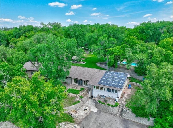 1045 Oakgreen Avenue N, West Lakeland Twp, MN 55082