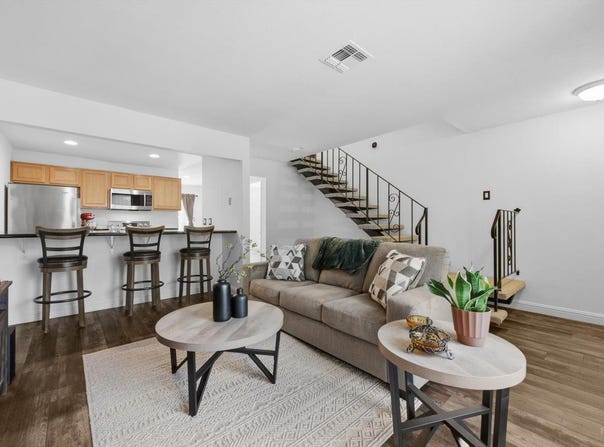 490 Edgewood Drive, Vacaville, CA 95688