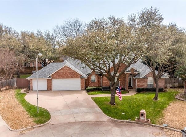 4 Velvet Court, Mansfield, TX 76063