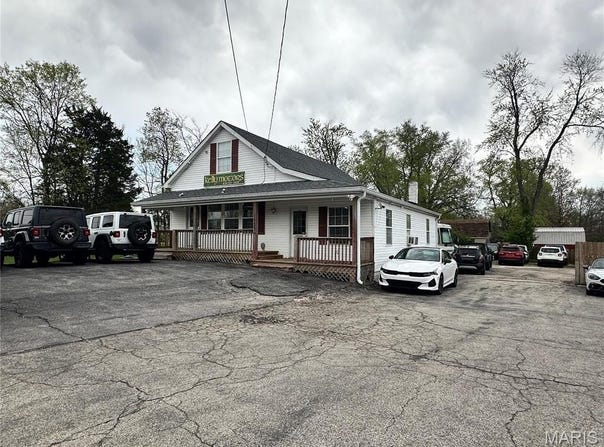 17330 Manchester, Wildwood, MO 63038