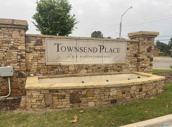 101 Oliver Court, Hazel Green, AL 35750