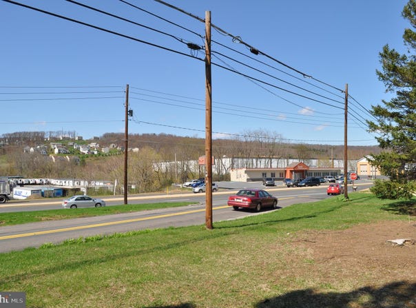 984 E MAIN STREET, SCHUYLKILL HAVEN, PA 17972