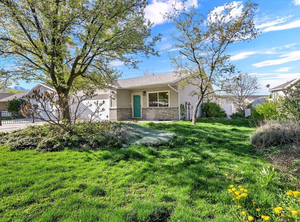 339 E 1900 N, North Ogden, UT 84414