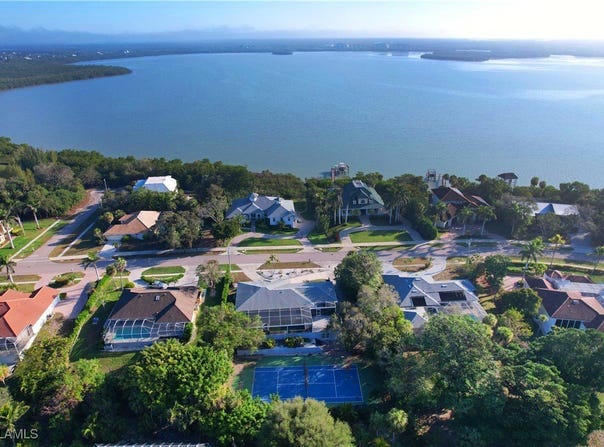 580 Inlet Drive, Marco Island, FL 34145