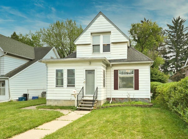 269 Euclid Street, Mount Clemens, MI 48043