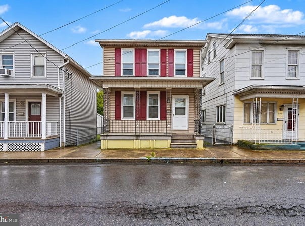 528 S 2ND Street, LYKENS, PA 17048