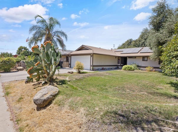 849 S Cindy Street, Visalia, CA 93277