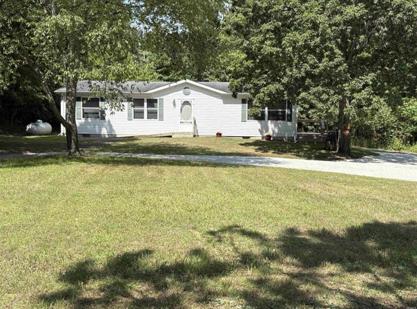 8541 N State Road 23 Road, Walkerton, IN 46574