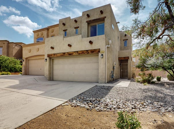2353 CORTINA Loop SE, Rio Rancho, NM 87124