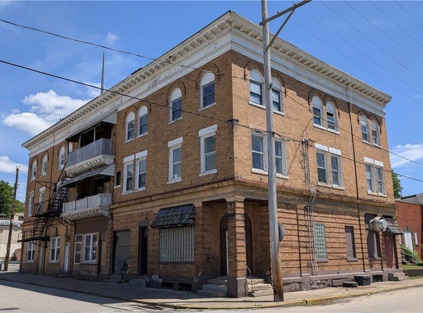 601 Allegheny Ave, Glassport, PA 15045