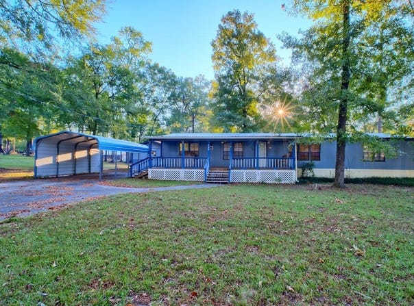 239 Helm Drive S, Hemphill, TX 75948