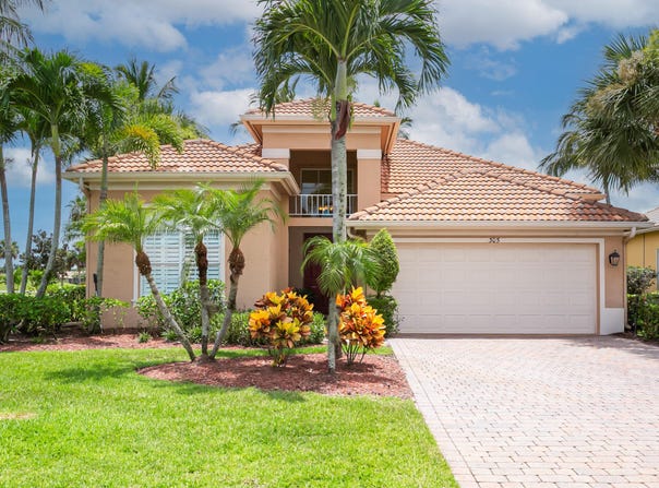 305 NW Sheffield Circle, Port Saint Lucie, FL 34983