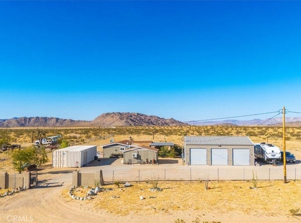 2467 Sand Drive, Landers, CA 92285
