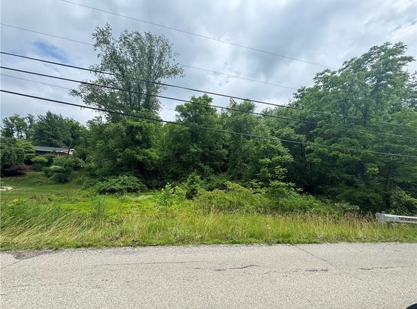 373 Lakeview Drive, South Strabane, PA 15301