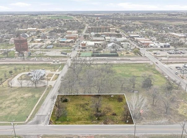 212 E Walnut Street, Celina, TX 75009