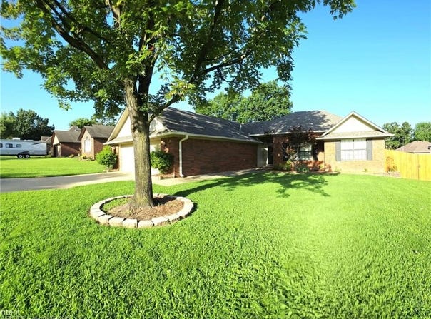 1707 Valley View  ST, Van Buren, AR 72956