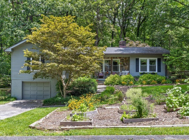 1617 Devlan Forest Lane, Signal Mountain, TN 37377