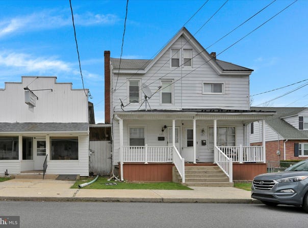 135 S 2ND STREET, FRACKVILLE, PA 17931
