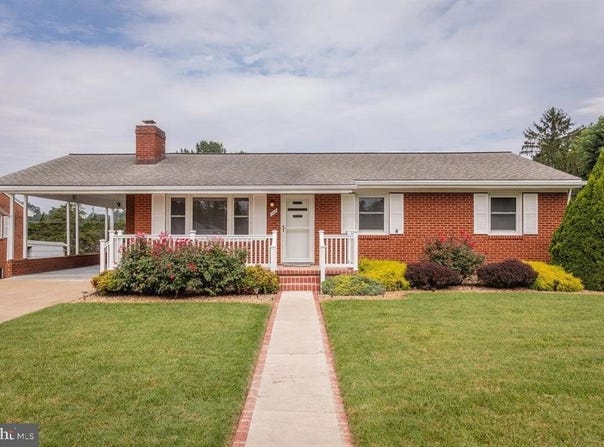 1019 ROCKINGHAM DRIVE, HARRISONBURG, VA 22802
