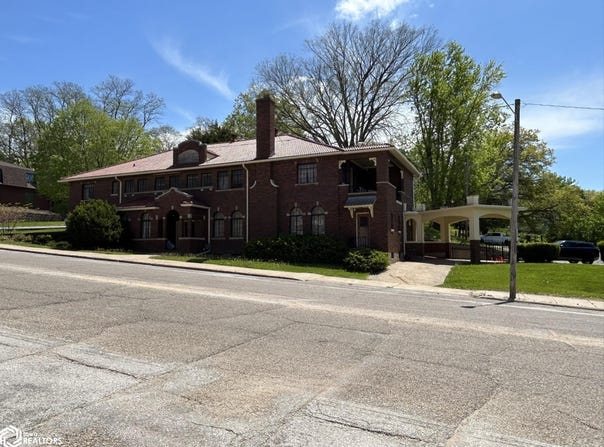220 N Court Street, Ottumwa, IA 52501