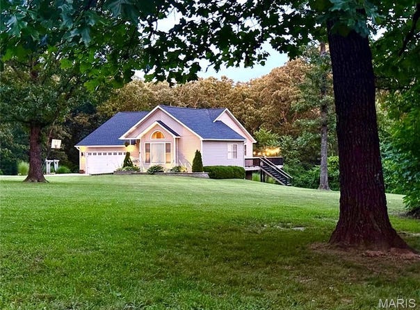 885 Oak Pass Lane, Sullivan, MO 63080