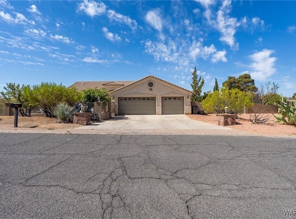 2145 Darren Drive, Kingman, AZ 86401