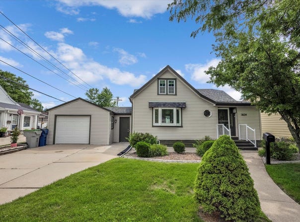 3634 S 88th St, Milwaukee, WI 53228