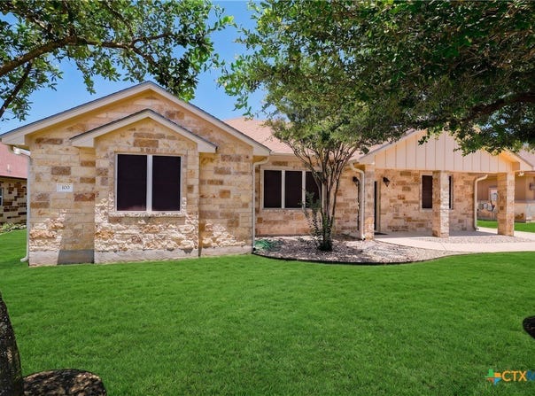 100 Magan Ln, Jarrell, TX 76537