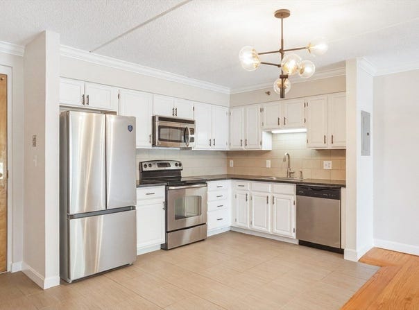 209 Riverview Ave, Newton, MA 02466