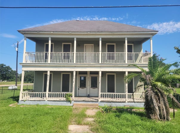 203 Grover ST, Ellinger, TX 78938