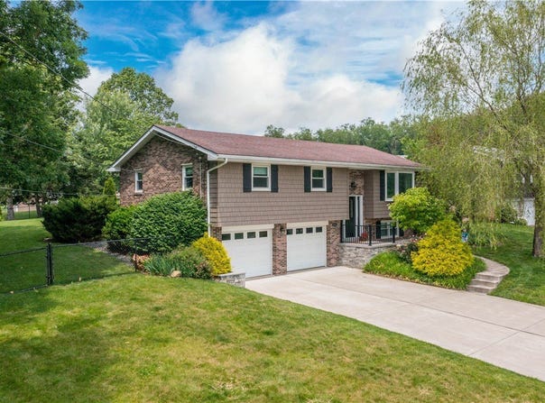 1116 Mcgovern Rd, Chartiers, PA 15342
