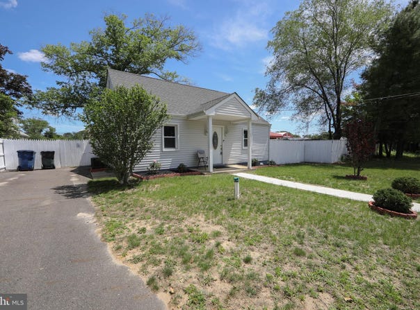 105 ABBETT AVENUE, VOORHEES, NJ 08043