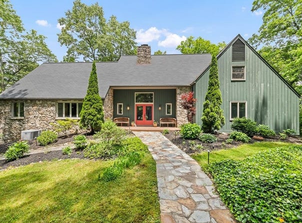 3091 Us Highway 441 S, Sylva, NC 28779