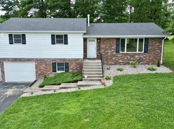 106 College Park, Columbia, KY 42728
