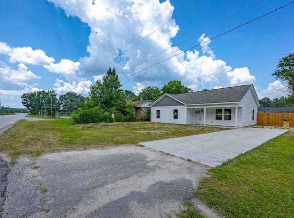 3707 Charleston Highway, West Columbia, SC 29172
