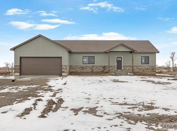2911 Hackamore Drive, St Anthony, ID 83445