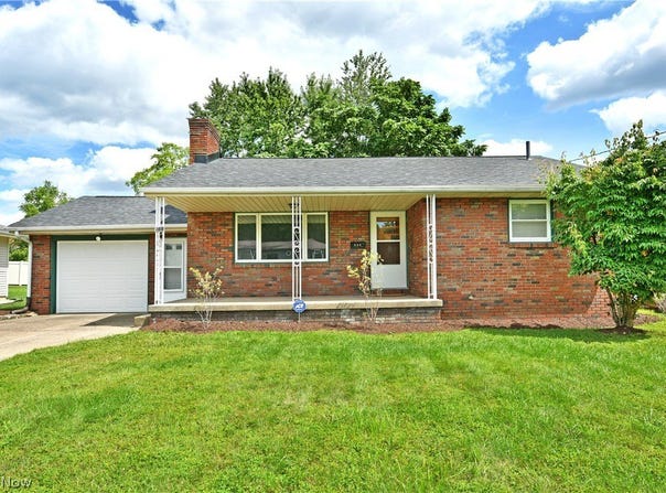 459 Peters Drive, Campbell, OH 44405
